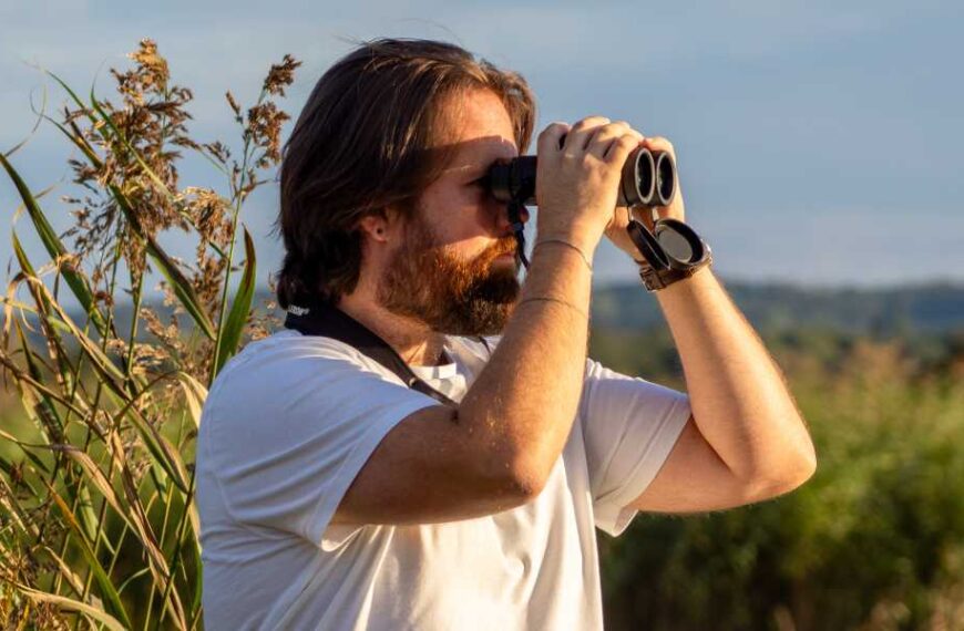 Best Birdwatching Binoculars 2025