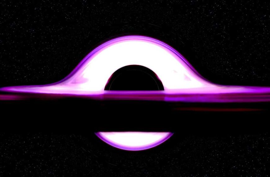 Paperclip-sized spacecraft could visit nearest black hole in next century, study claims