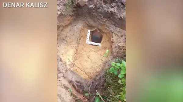 Cambridge scholars’ archaeology excavation reveals possible 1,200-year-old “death ditch.”