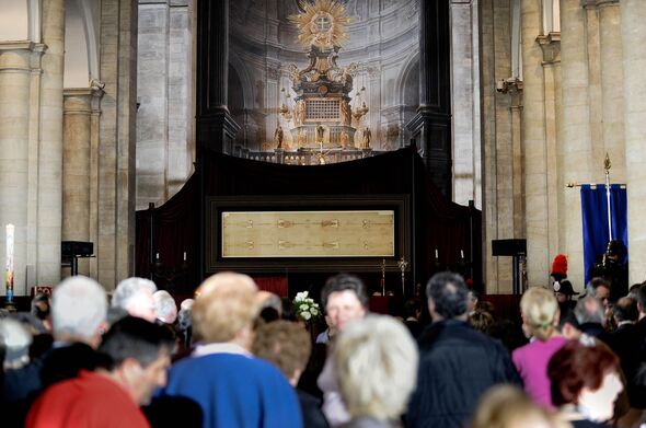 Torino Shroud’s bombshell discovery: new DNA found on Jesus’ supposed&hellip;